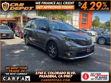 2017 TOYOTA SIENNA SE FULLY LOADED for sale in PASADENA