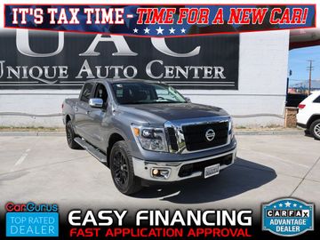 2018 NISSAN TITAN CREW CAB for sale in BLOOMINGTON