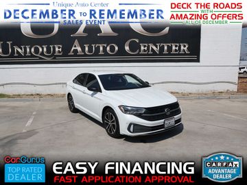 WHITE, 2024 VOLKSWAGEN JETTA Image 