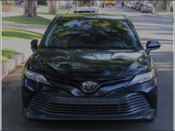 2018 TOYOTA CAMRY for sale in SHERMAN OAKS