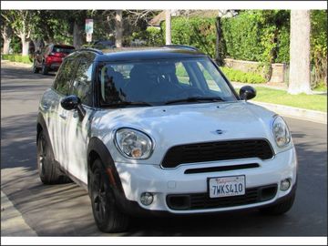 2014 MINI COUNTRYMAN Image 