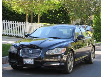BLACK, 2011 JAGUAR XF Image 