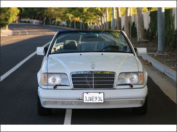 1994 MERCEDES-BENZ E-CLASS for sale in SHERMAN OAKS