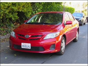 RED, 2013 TOYOTA COROLLA Image 