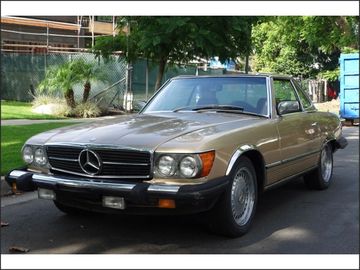 GOLD, 1981 MERCEDES-BENZ 380SL Image 