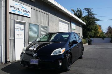 BLACK, 2013 TOYOTA PRIUS Image 