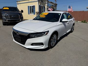 WHITE, 2019 HONDA ACCORD Image 