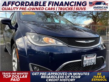 BLUE, 2017 CHRYSLER PACIFICA Image 