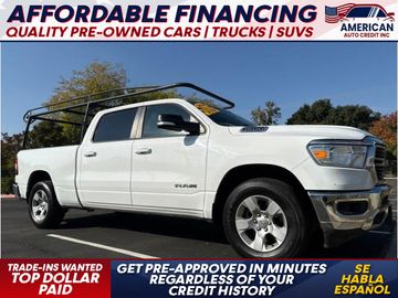 WHITE, 2021 RAM 1500 CREW CAB Image 
