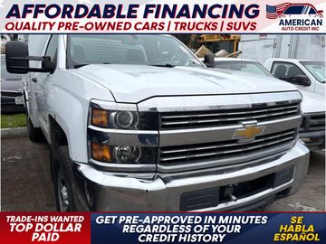 WHITE, 2017 CHEVROLET SILVERADO 3500 HD REGULAR CAB & CHASSIS Image 