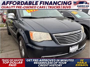 BLUE, 2014 CHRYSLER TOWN & COUNTRY Image 