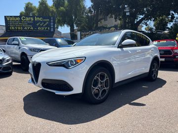 WHITE, 2022 ALFA ROMEO STELVIO Image 