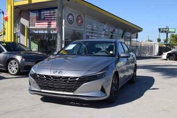 SILVER, 2023 HYUNDAI ELANTRA Image 