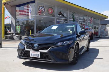 BLUE, 2021 TOYOTA CAMRY HYBRID Image 
