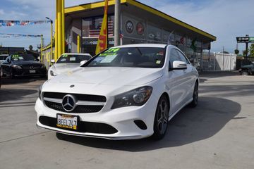 WHITE, 2018 MERCEDES-BENZ CLA Image 
