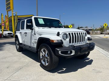 WHITE, 2021 JEEP WRANGLER UNLIMITED Image 