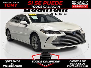 WHITE, 2020 TOYOTA AVALON HYBRID Image 