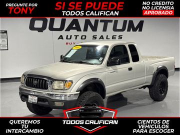 SILVER, 2001 TOYOTA TACOMA XTRACAB Image 