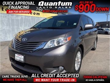 2017 TOYOTA SIENNA for sale in ESCONDIDO