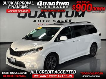 2017 TOYOTA SIENNA for sale in ESCONDIDO