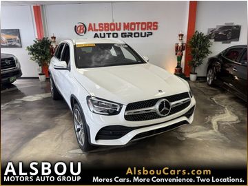 WHITE, 2022 MERCEDES-BENZ GLC Image 