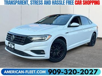 WHITE, 2020 VOLKSWAGEN JETTA Image 