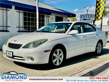 WHITE, 2005 LEXUS ES Image 