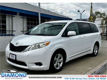 2013 TOYOTA SIENNA for sale in COLTON