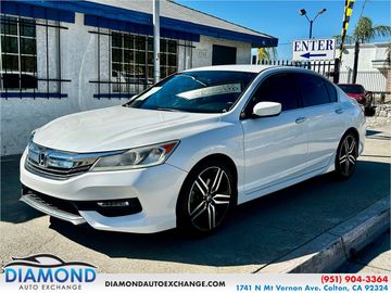 WHITE, 2017 HONDA ACCORD Image 