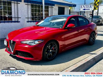 RED, 2018 ALFA ROMEO GIULIA Image 