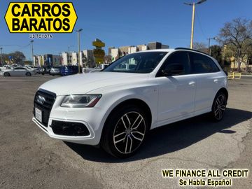 WHITE, 2016 AUDI Q5 Image 