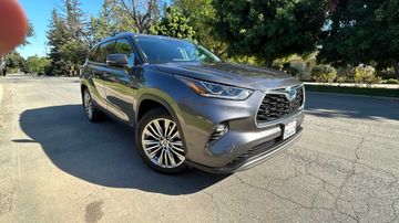 2022 TOYOTA HIGHLANDER HYBRID for sale in PASADENA