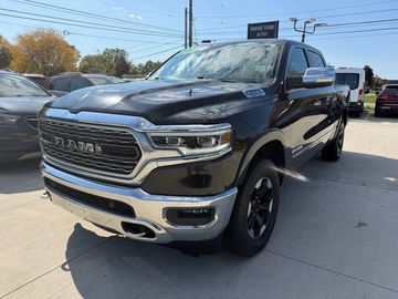 2019 RAM 1500 CREW CAB for sale in FARMINGTON HILLS