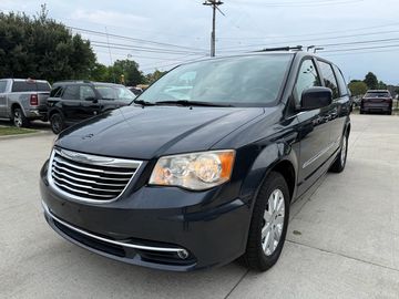 2014 CHRYSLER TOWN & COUNTRY for sale in FARMINGTON HILLS