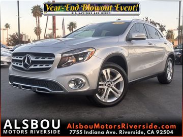 GRAY, 2018 MERCEDES-BENZ GLA Image 