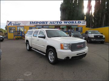 WHITE, 2013 GMC SIERRA 1500 CREW CAB Image 