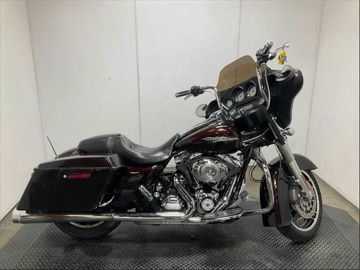 2011 HARLEY-DAVIDSON FLHX for sale in STOCKTON