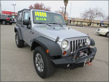 SILVER, 2013 JEEP WRANGLER Image 