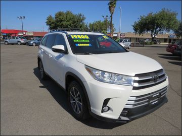 2019 TOYOTA HIGHLANDER for sale in MODESTO