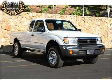 WHITE, 1998 TOYOTA TACOMA XTRACAB Image 