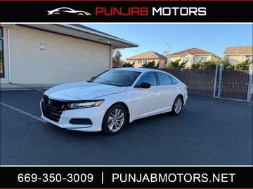 WHITE, 2018 HONDA ACCORD Image 