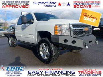 WHITE, 2013 CHEVROLET SILVERADO 2500 HD CREW CAB Image 