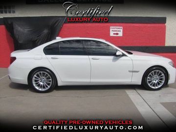 White, 2015 BMW 7 Series Image 