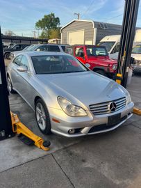 SILVER, 2008 MERCEDES-BENZ CLS-CLASS Image 