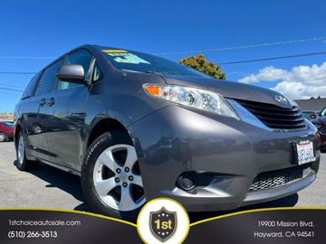 GRAY, 2012 TOYOTA SIENNA Image 