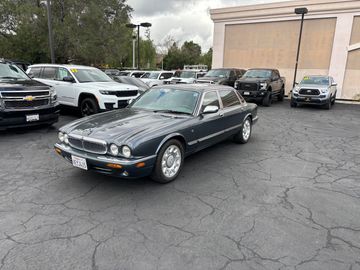 2001 JAGUAR XJ for sale in THOUSAND OAKS