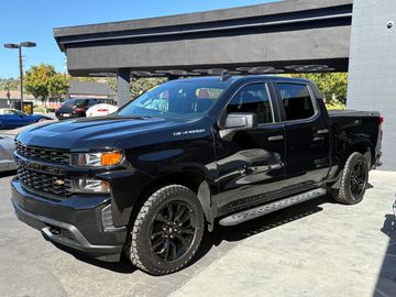 BLACK, 2021 CHEVROLET SILVERADO 1500 CREW CAB Image 