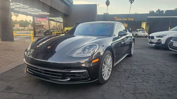 2018 PORSCHE PANAMERA Image 