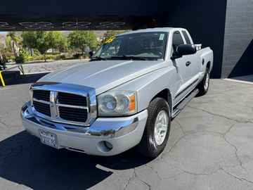 SILVER, 2005 DODGE DAKOTA CLUB CAB Image 
