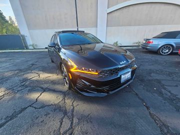 2022 KIA K5 Image 